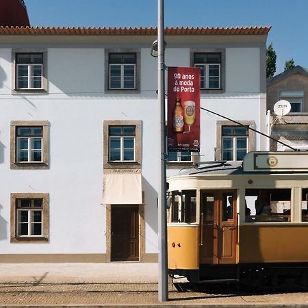 Duas Portas Townhouse Bed & Breakfast Porto Exterior photo